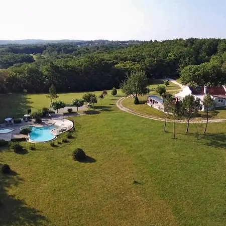 Camping La Clairiere - Ecocamping En Vallee De La Dordogne *