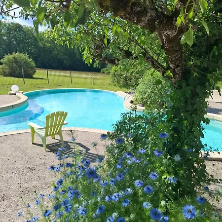 Camping La Clairiere - Ecocamping En Vallee De La Dordogne Lamothe-Fenelon