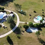 Campingplatz La Clairiere - Ecocamping En Vallee De La Dordogne Lamothe-Fenelon