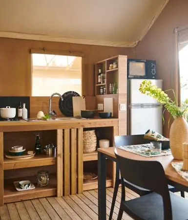 La Clairiere - Ecolieu De Campingplatz Lamothe-Fenelon